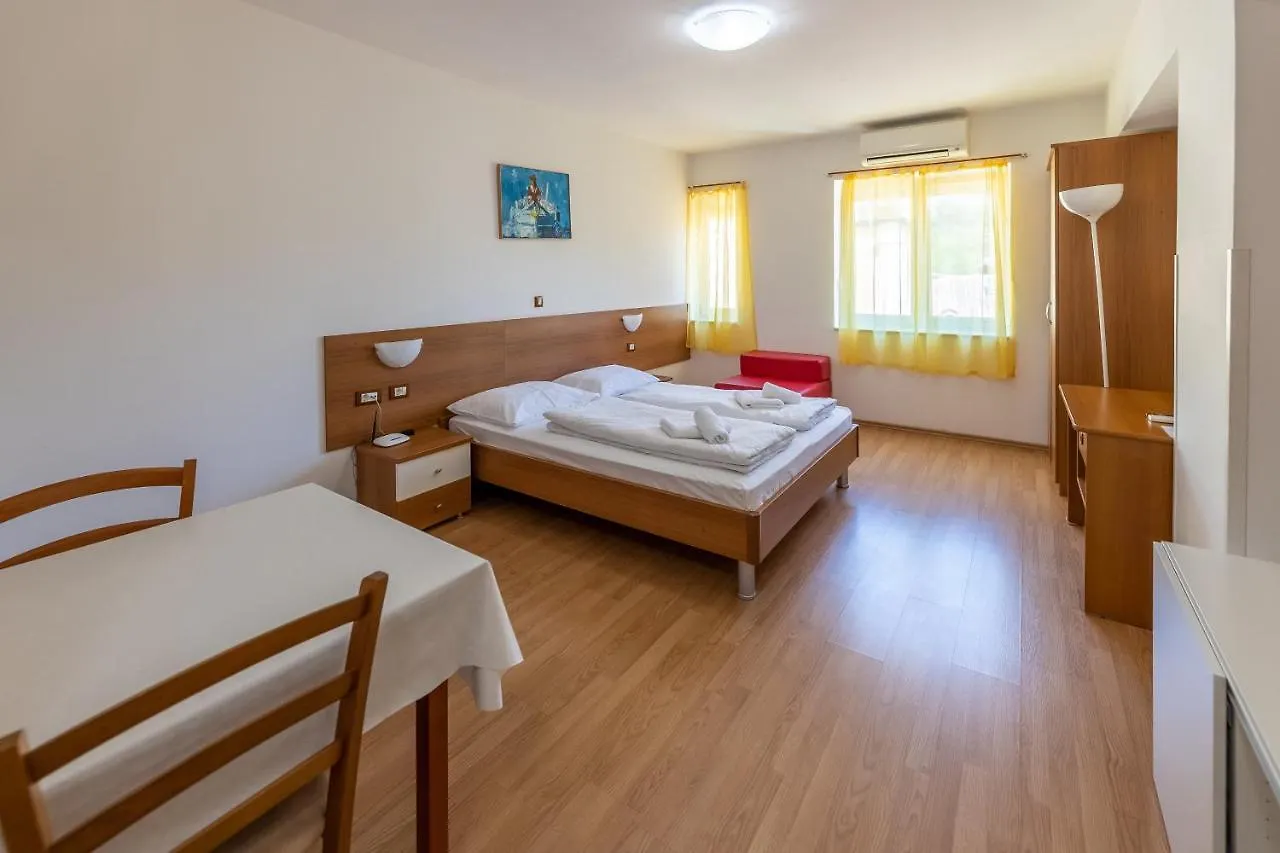 Apartments Liburnija Opatija 0*,