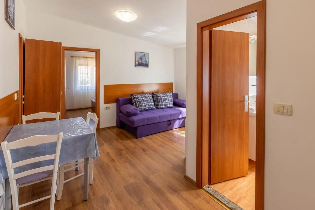 Apartments Liburnija Opatija 0*,